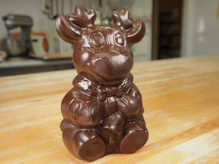 Grand Rudolph avec clochette - Chocolat noir moulé